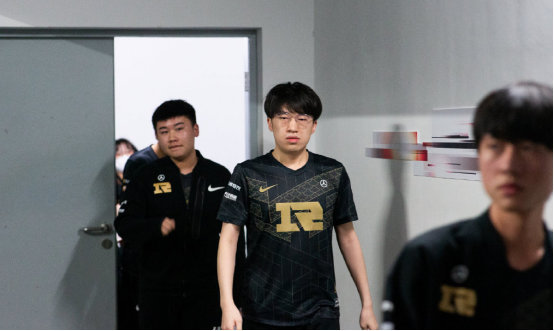 灵活的战术 灵活的战术