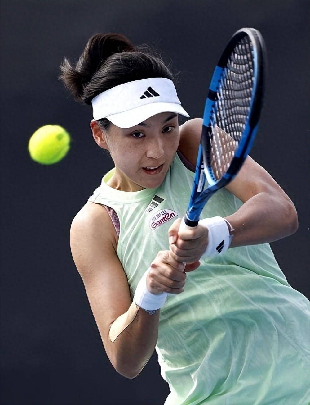 加剧而愈发 加剧而愈发