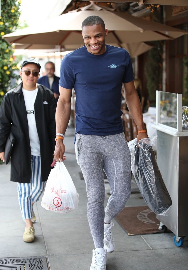 或一名具耐 或一名具耐